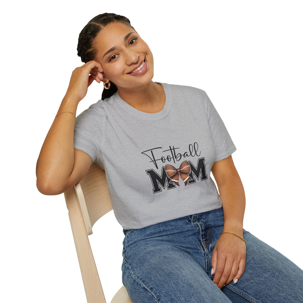 Football Mom Script T-Shirt — Cute Bow Gift for Proud Moms Game Day Graphic Tee