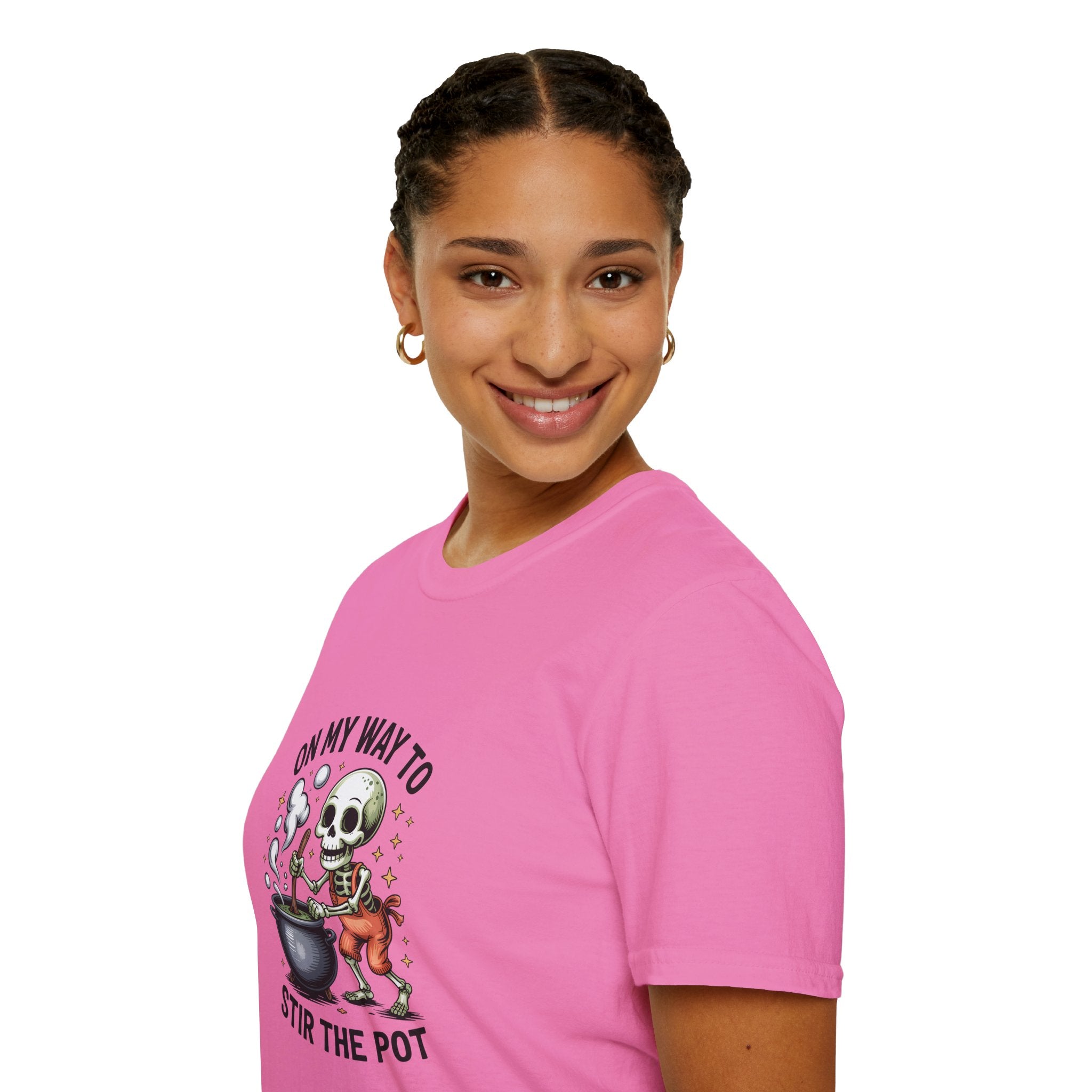On My Way to Stir the Pot Skeleton T-Shirt — Funny Halloween Gift for Women
