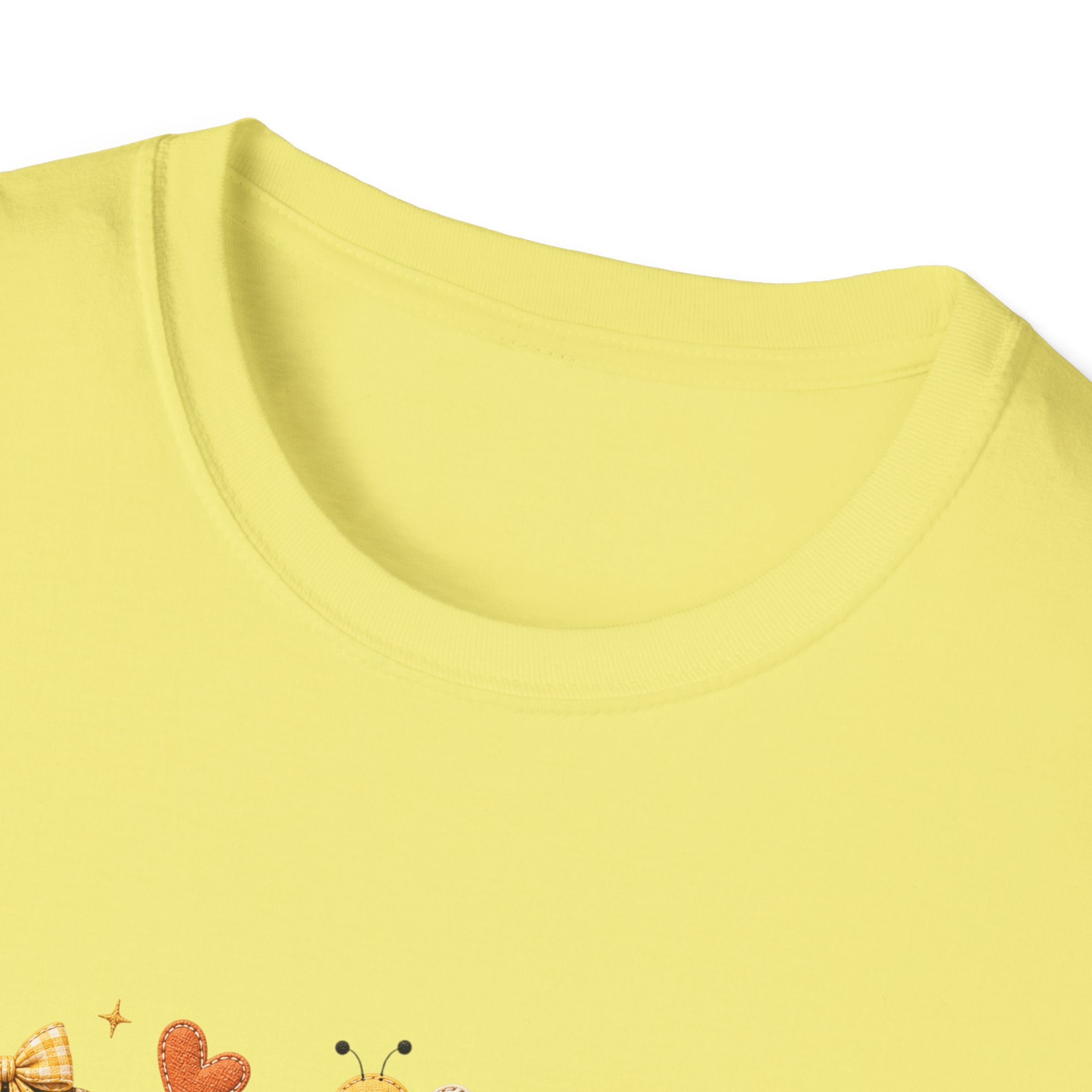 Teacher Floral Bee T-Shirt — Cute Back-to-School Gift for Teachers Graphic Tee