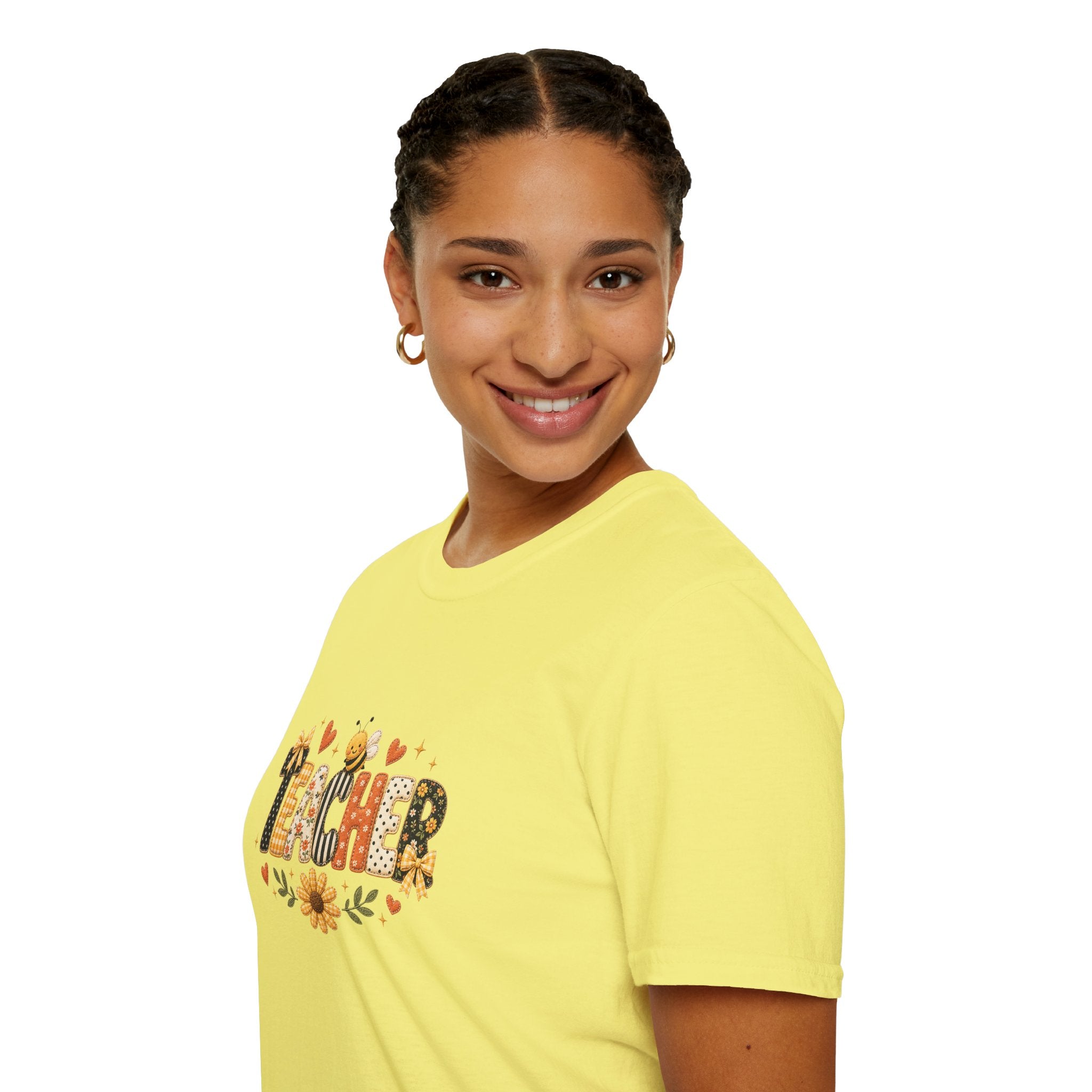 Teacher Floral Bee T-Shirt — Cute Back-to-School Gift for Teachers Graphic Tee