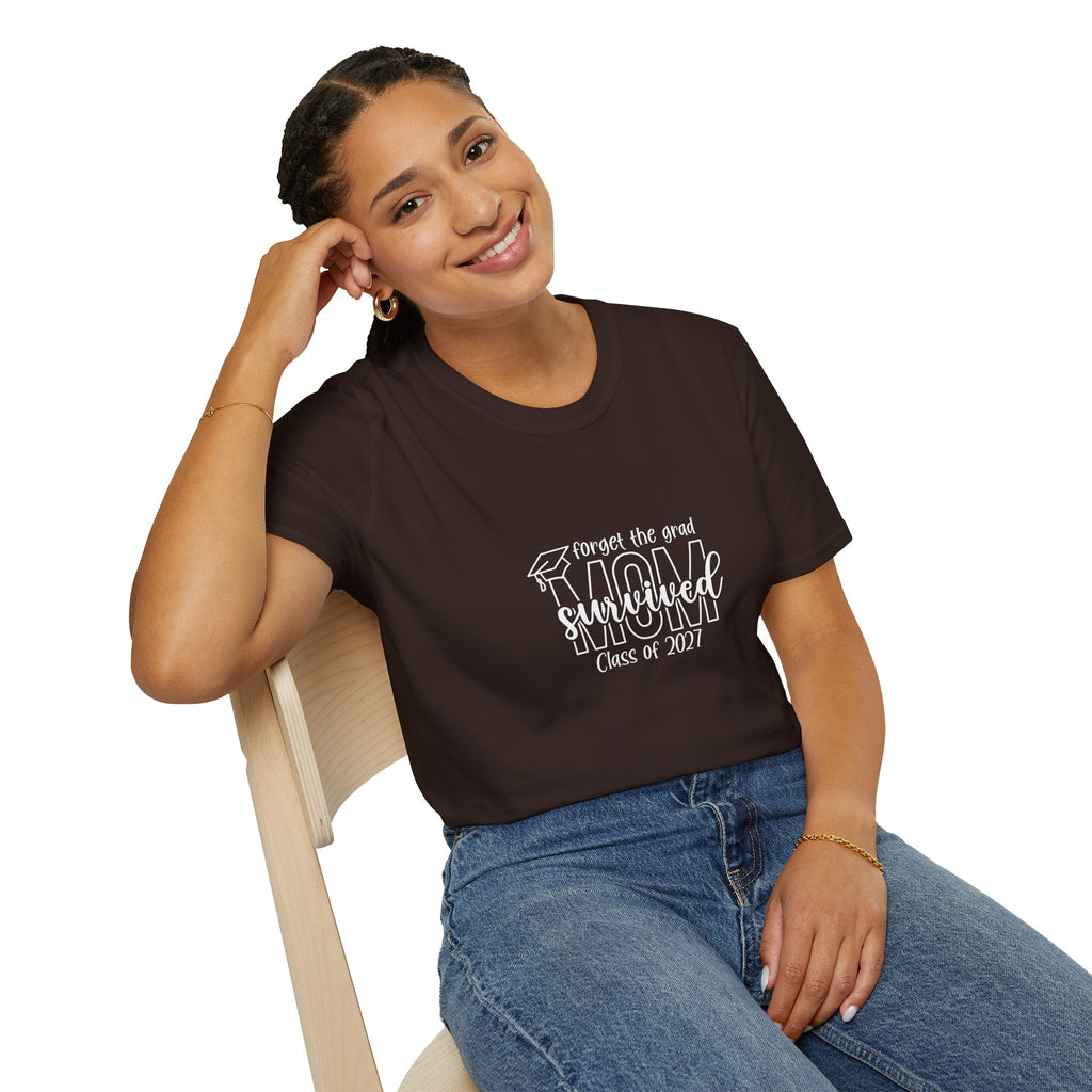 Class of 2027 Sarcastic Mom T-Shirt — Funny Graduation Gift for Mom Graphic Tee